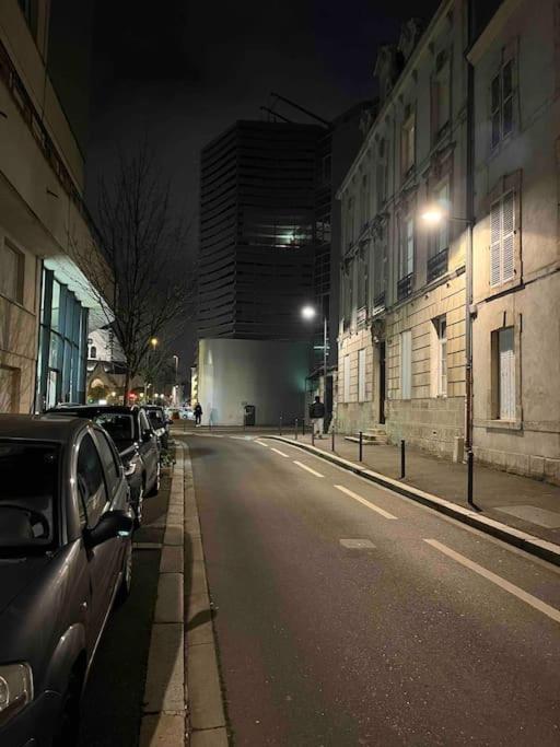 L'Atypique D'Orleans Apartman Kültér fotó