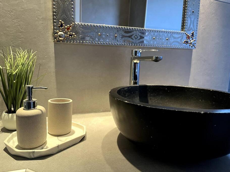L'Atypique D'Orleans Apartman Kültér fotó